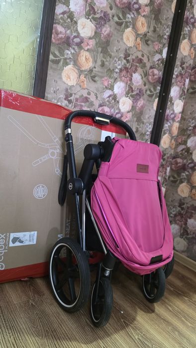 Cybex Priam 3 Platinum в хорошем состоянии коробка документы
