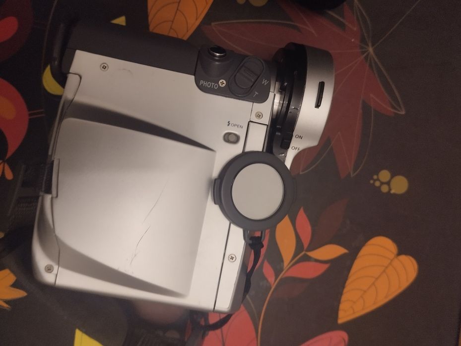 Продам видеокамеру