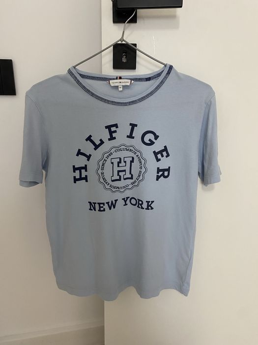 Lot dama blugi C&A si tricouri Tommy Hilfiger