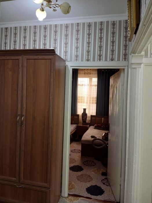 Продам 3-комнатный квартиру с мебелями.