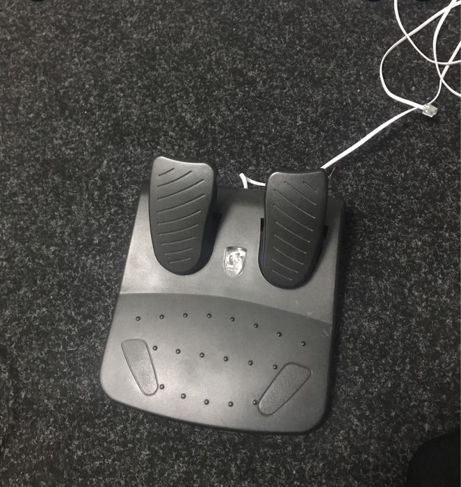 Volan de gaming si frana