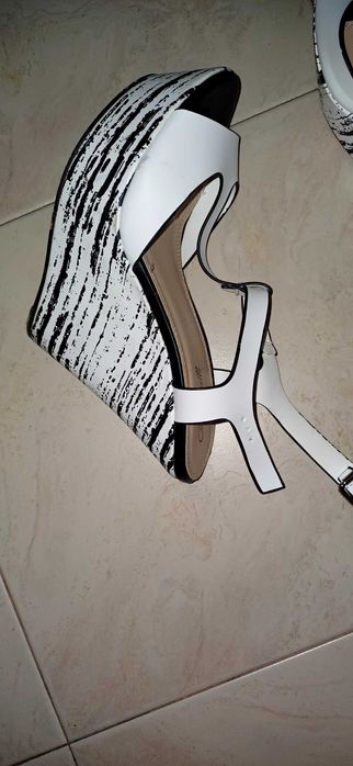 Дамски сандали / чехли / обувки по 11 лв