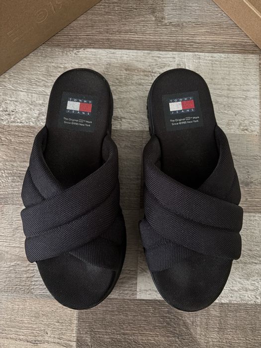 Чехли Tommy Hilfiger