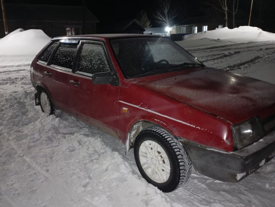 Ваз 2109  на полном ходу