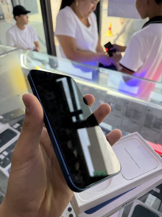 iPhone 13 акб100%