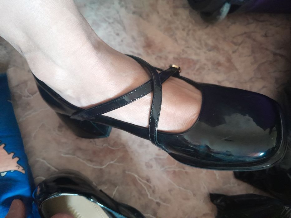 Продам бу недорого туфли