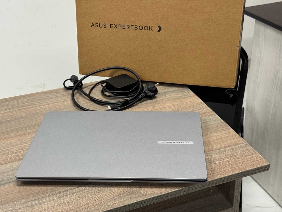 asus expertbook p1