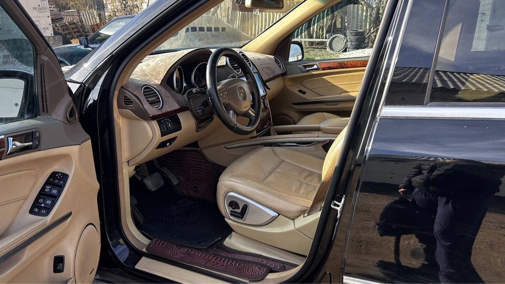 Продам Мерседес GL-550