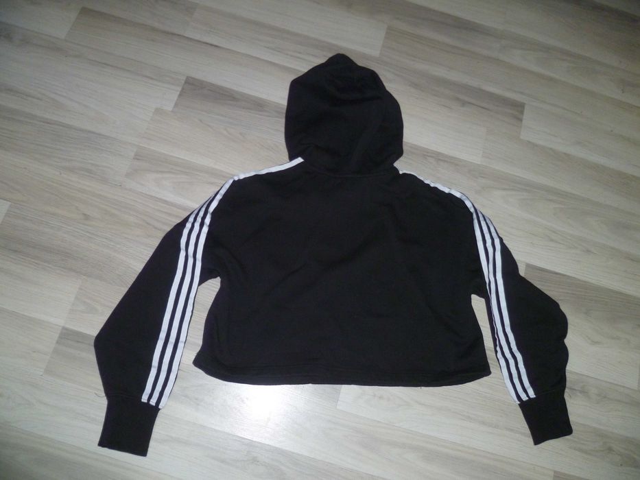 ADIDAS суичър...