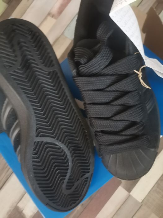Сникърси Adidas нови