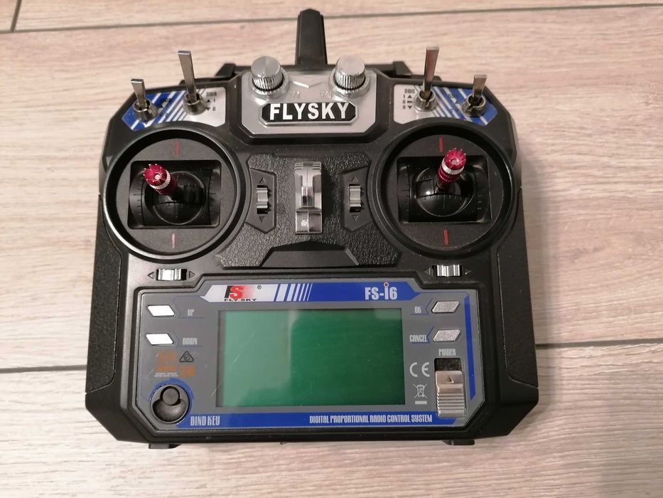 Vând navomodel nădit brushless viteză Speeder 2
