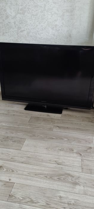 Продам телевизор Hitachi