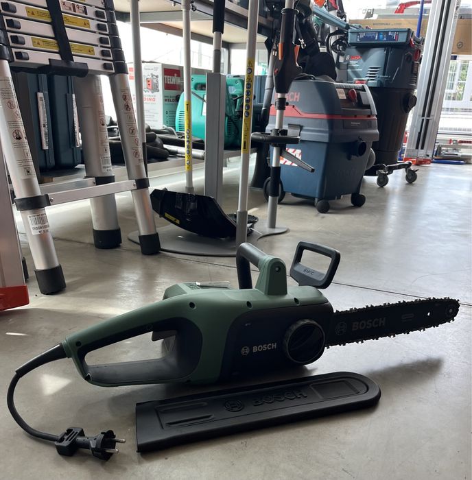 Fierastrau cu lant BOSCH Universal Chain 35