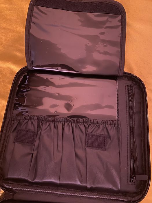 Geanta cosmetice noua in ambalaj