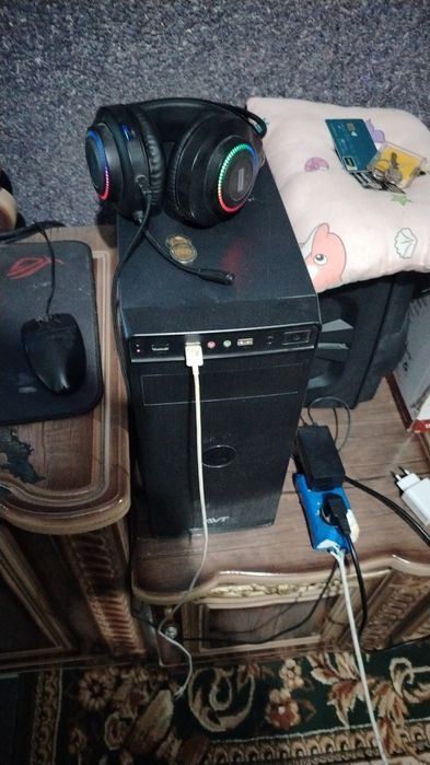 Kompyuter sotiladi ful komplekt