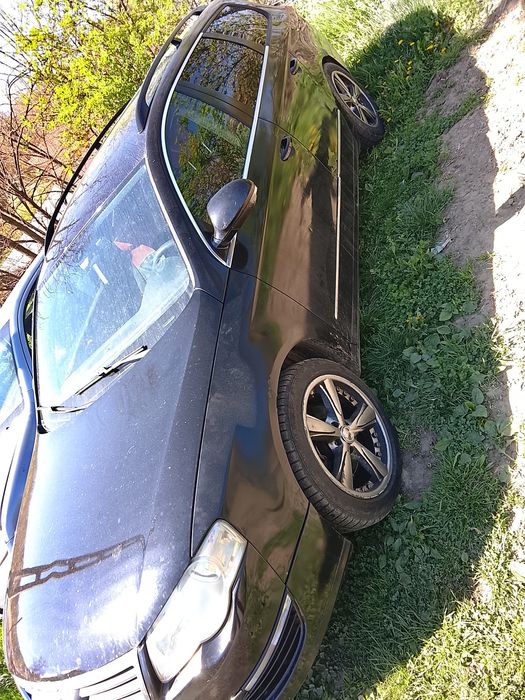 Passat B6 an 2006 mașina am radiato se vinde de piese