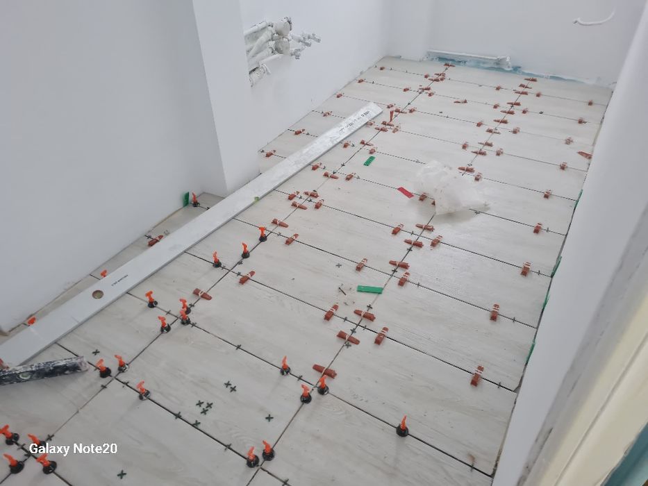 Zugrav cu experiență  electrician instalator faianțar  gleturi parchet