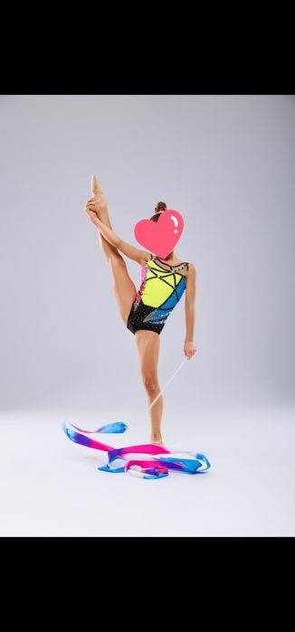 Продам купальник для художественной гимнастики