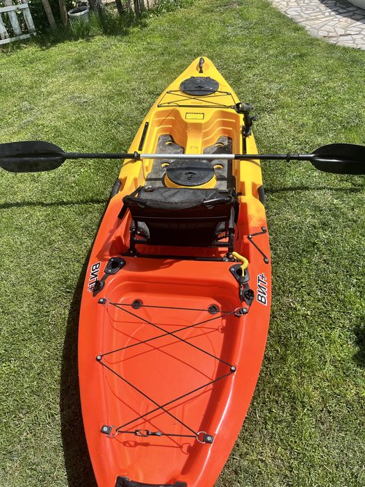 Каяк , Вит + . Ползван два пъти