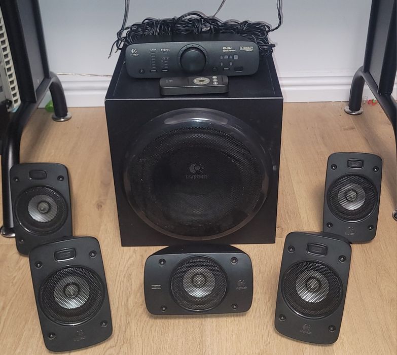 Boxe Logitech 5.1 Z906, 500W RMS