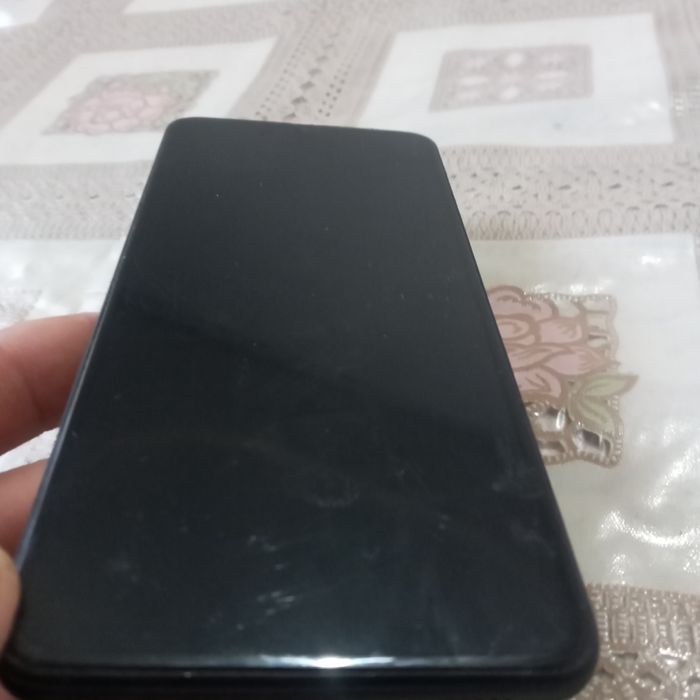 Samsung A12 satiladi satiladi