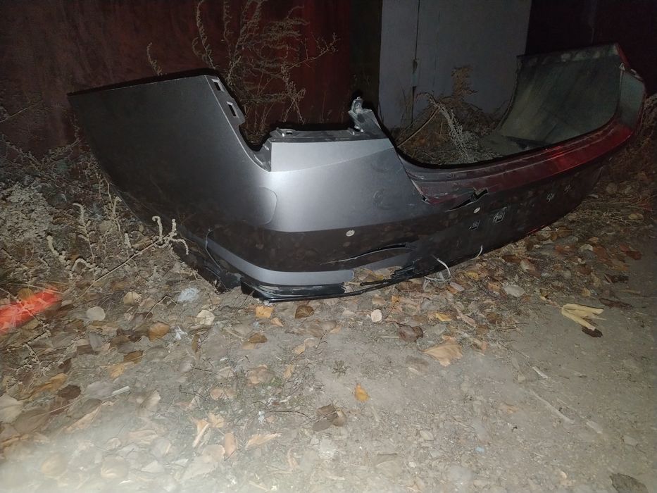 Продам бампер на Элантру 22 года выпуска