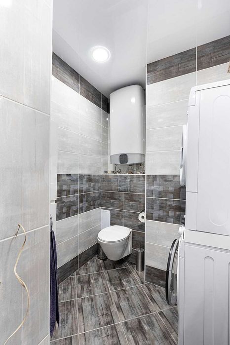 Продава се Тристаен апартамент в Варна, Бриз - 145 кв.м за 2311 €/кв.м - Снимка #11