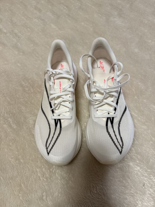 Женские кроссовки для бега