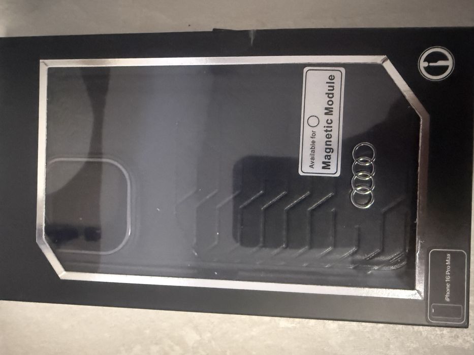 Кейс за iphone 16 pro max AUDI