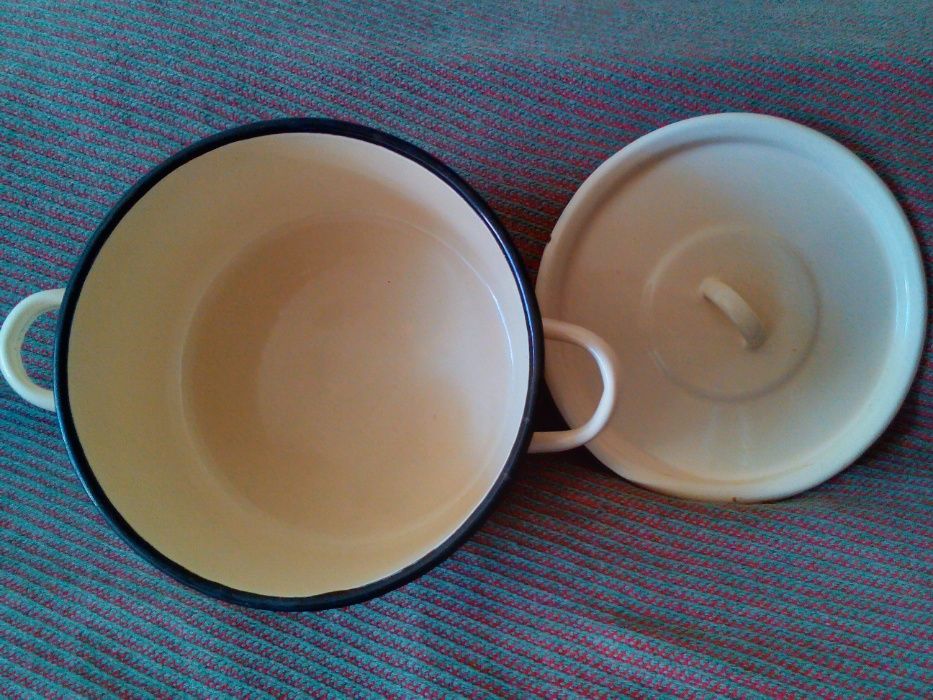 продавам комплекти прибори, чаши и др.