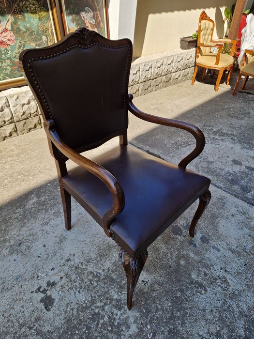 Чудесен антикварен бароков стол Луй 15