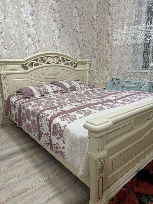 Кровать двухспальная