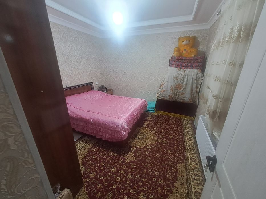 Буссув Гагарида 2 сотиг уй сотилади Назарбек гулчилик.Тарнов тарафда