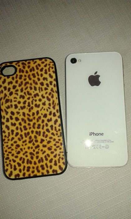 IPhone 4s За части. Телефона е от USA  и е кодиран.