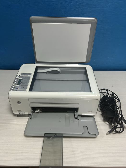 Принтер цветной..