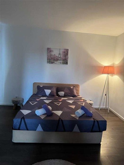 Дава се под наем Двустаен апартамент в Бургас, Възраждане - 63 кв.м за 204 € - Снимка #2