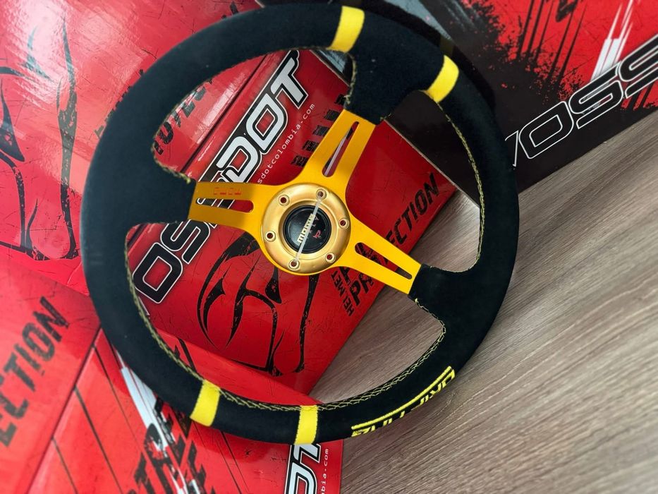 Спортен Волан Momo син жълт