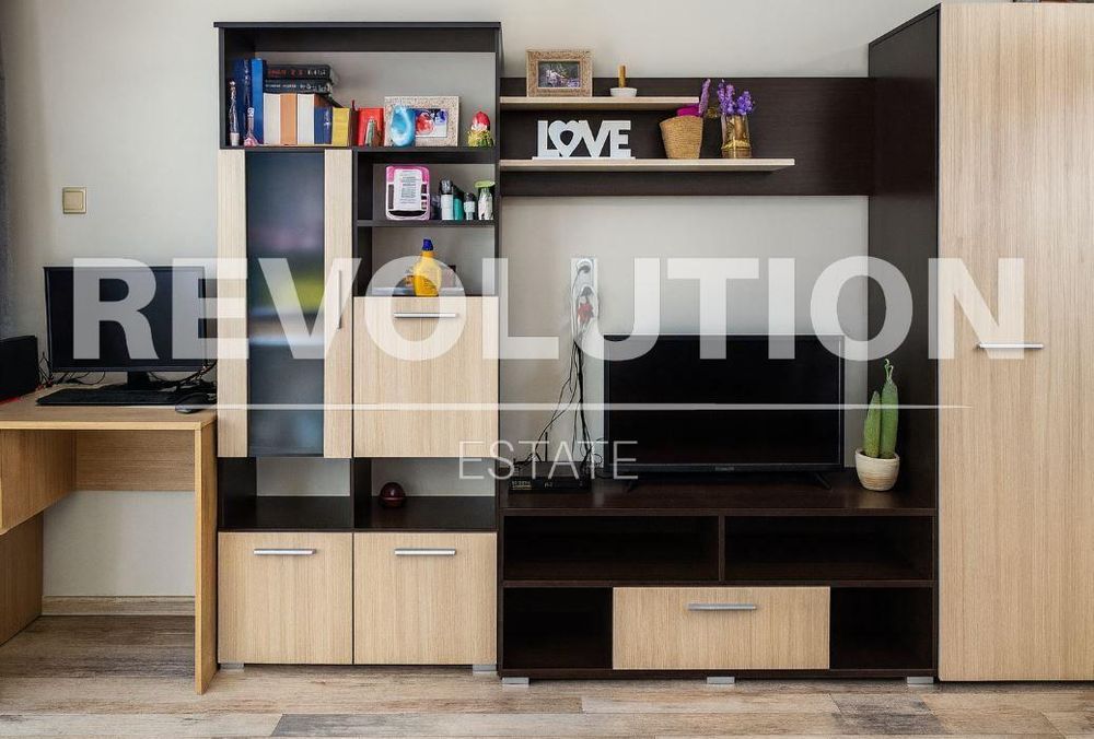 Дава се под наем Тристаен апартамент в Варна, Трошево - 64 кв.м за 650 € - Снимка #2