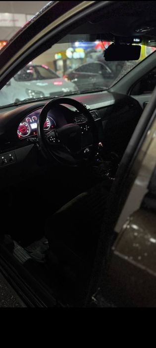 Продается жентра автомат.