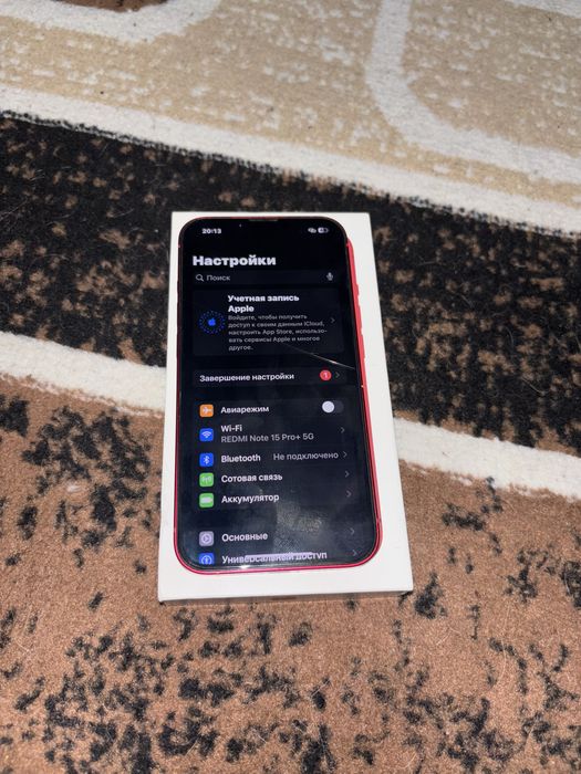 Iphone 13 в красном цвете