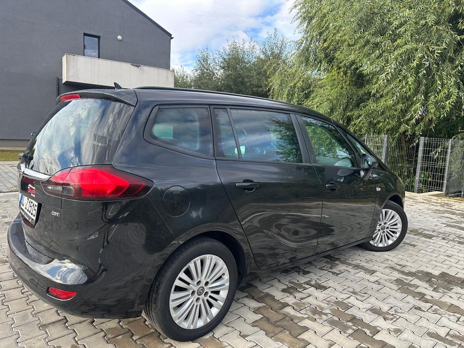 Opel  Zafira .Cosmo an 2017/1.6CRDI/E6//7Locuri!