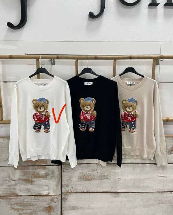 Продам кофту белую