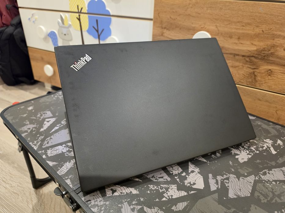 Lenovo T490s / i7-8th / 16GB Ram / 256 SSD