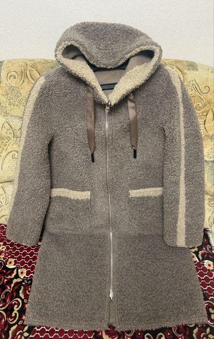 Продается стильная двухсторонняя дубленка