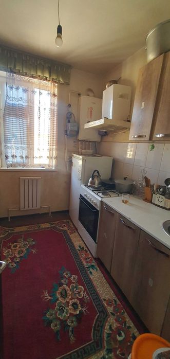 3 xonali Uy sotiladu