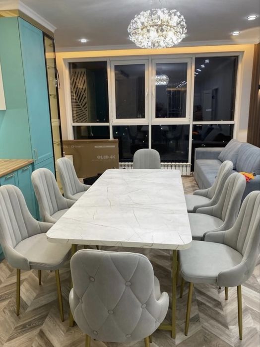 Срочно! Продам комплект стол+8стульев