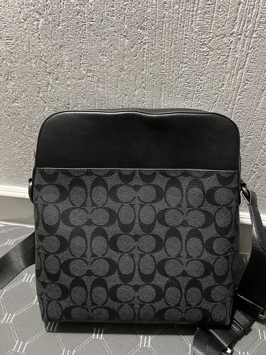 Продам барсетку Coach