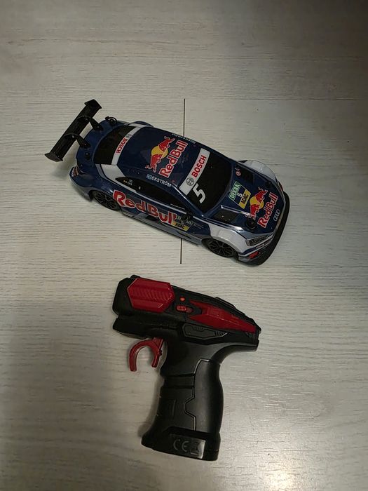 Mașinuțe de jucarie