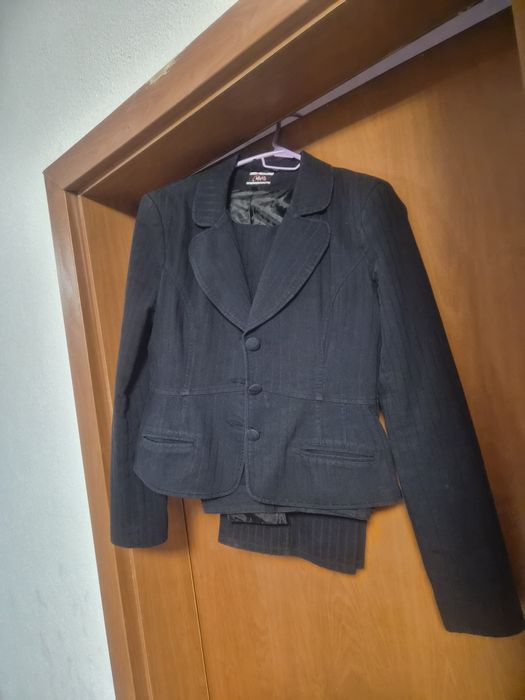 Костюми на различни марки летни и зимни