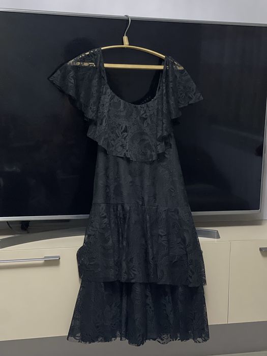 Платья вечерние